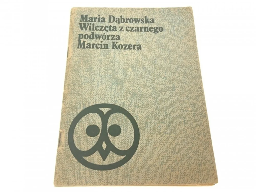 Premium WILCZĘTA Z CZARNEGO PODWÓRZA; MARCIN KOZERA