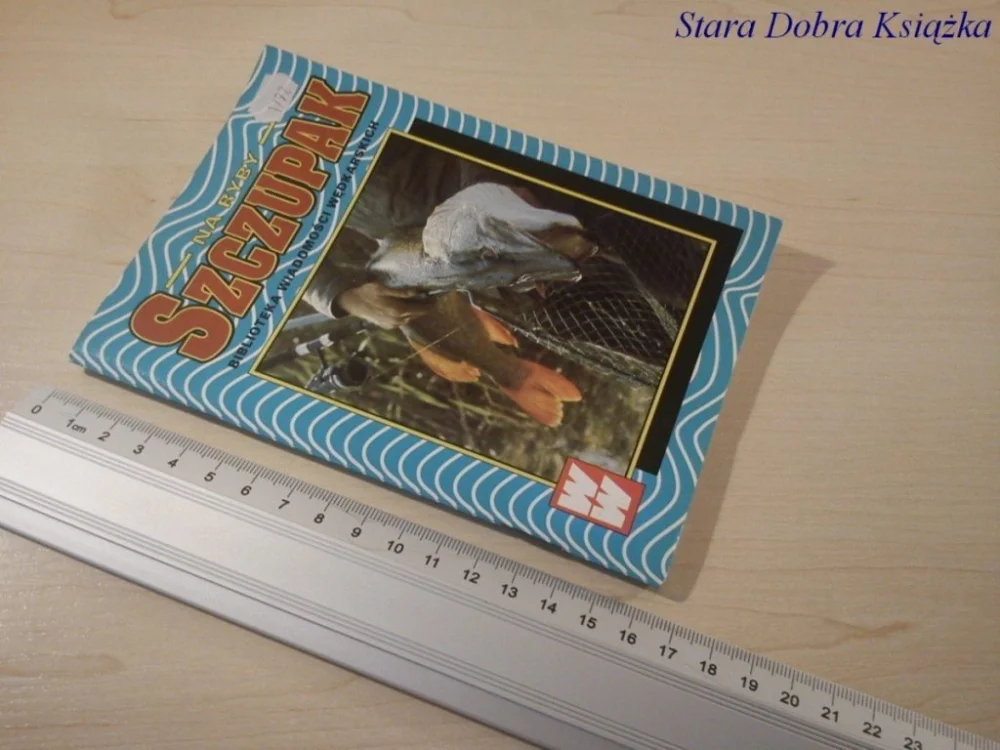 Szybka dostawa NA RYBY - SZCZUPAK. BIBLIOTEKA WIADOMOŚCI WĘDK.