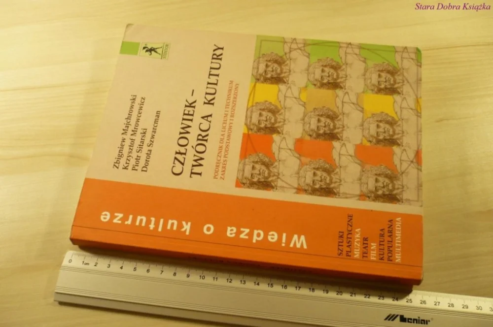 Rabat CZŁOWIEK - TWÓRCA KULTURY - Majchrowski (2003)