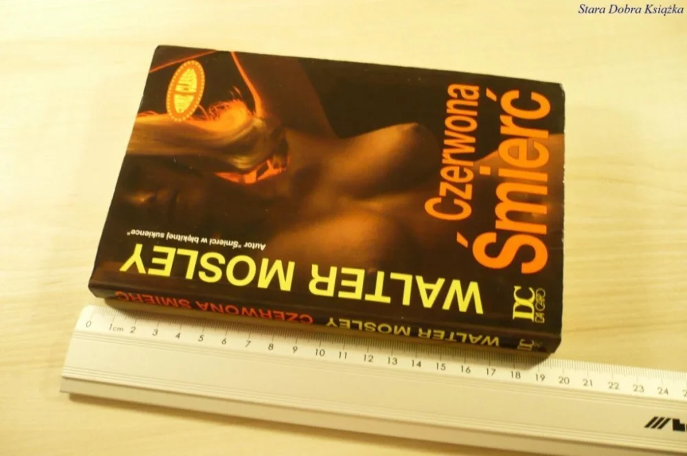 Hit sprzedaży CZERWONA ŚMIERĆ - Walter Mosley (1992)