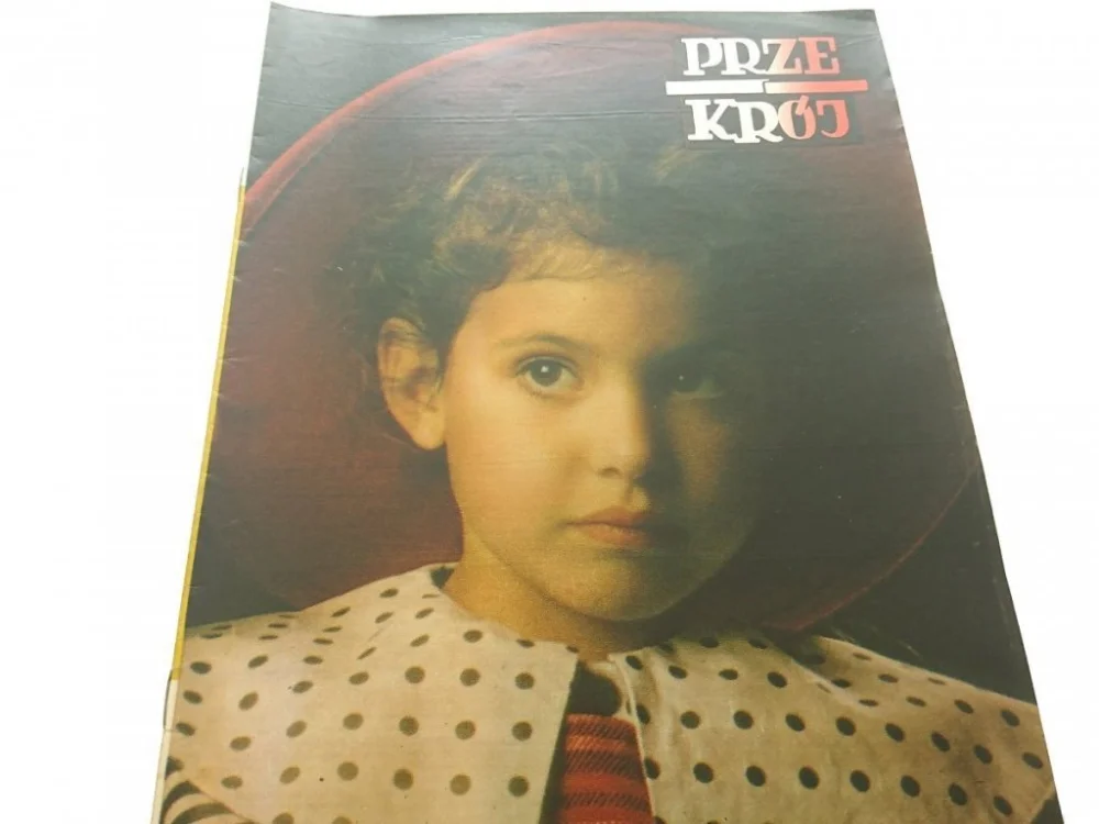 Dostępne od ręki PRZEKRÓJ NUMER 49 (2476) MIKOŁAJ '92