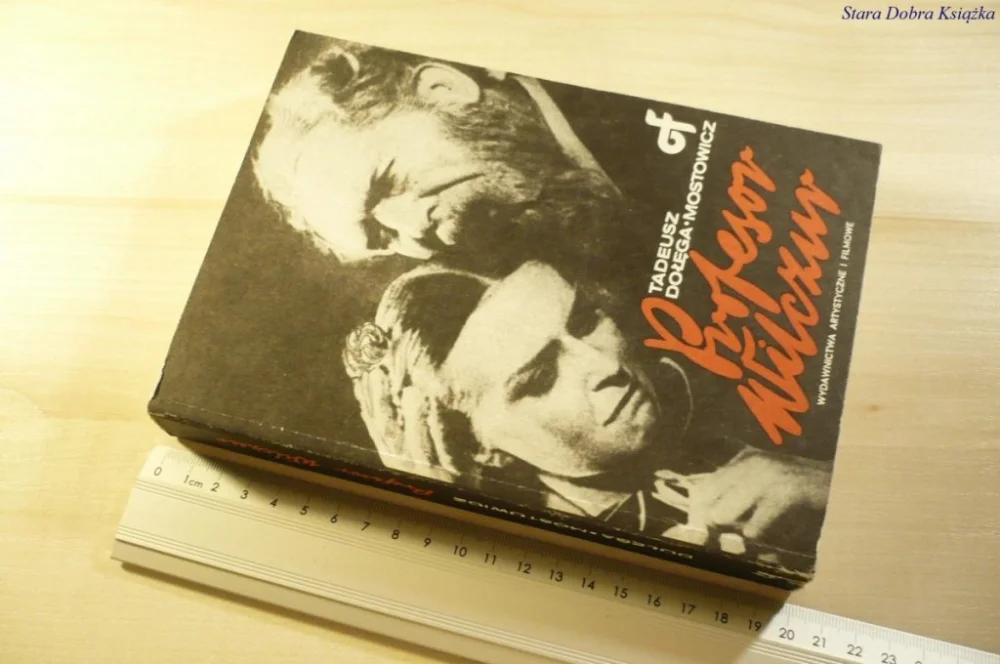 Szybka wysyłka PROFESOR WILCZUR - Tadeusz Dołęga-Mostowicz 1990