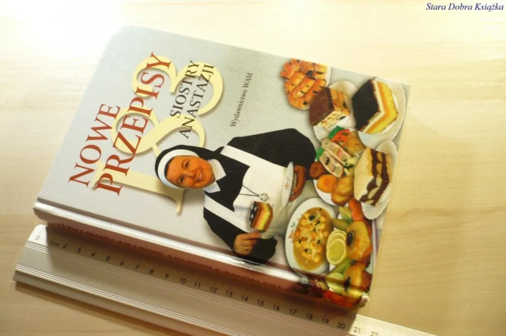Hit sprzedaży 183 NOWE PRZEPISY SIOSTRY ANASTAZJI 2005