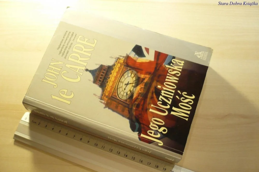 JEGO UCZNIOWSKA MOŚĆ - John Le Carre 2000 Sprawdź teraz