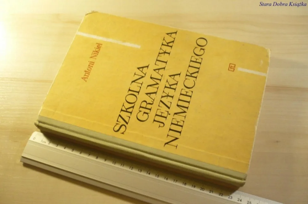 SZKOLNA GRAMATYKA JĘZYKA NIEMIECKIEGONikiel 1988 Oferta limitowana