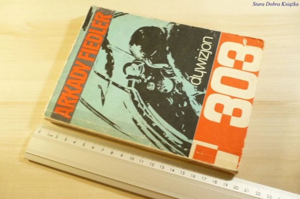 Ekspresowa dostawa DYWIZJON 303 - Arkady Fiedler