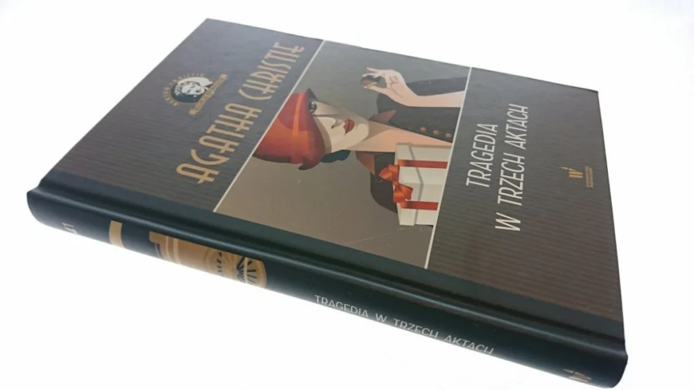 TRAGEDIA W TRZECH AKTACH - Agatha Christie 2015 Zniżka
